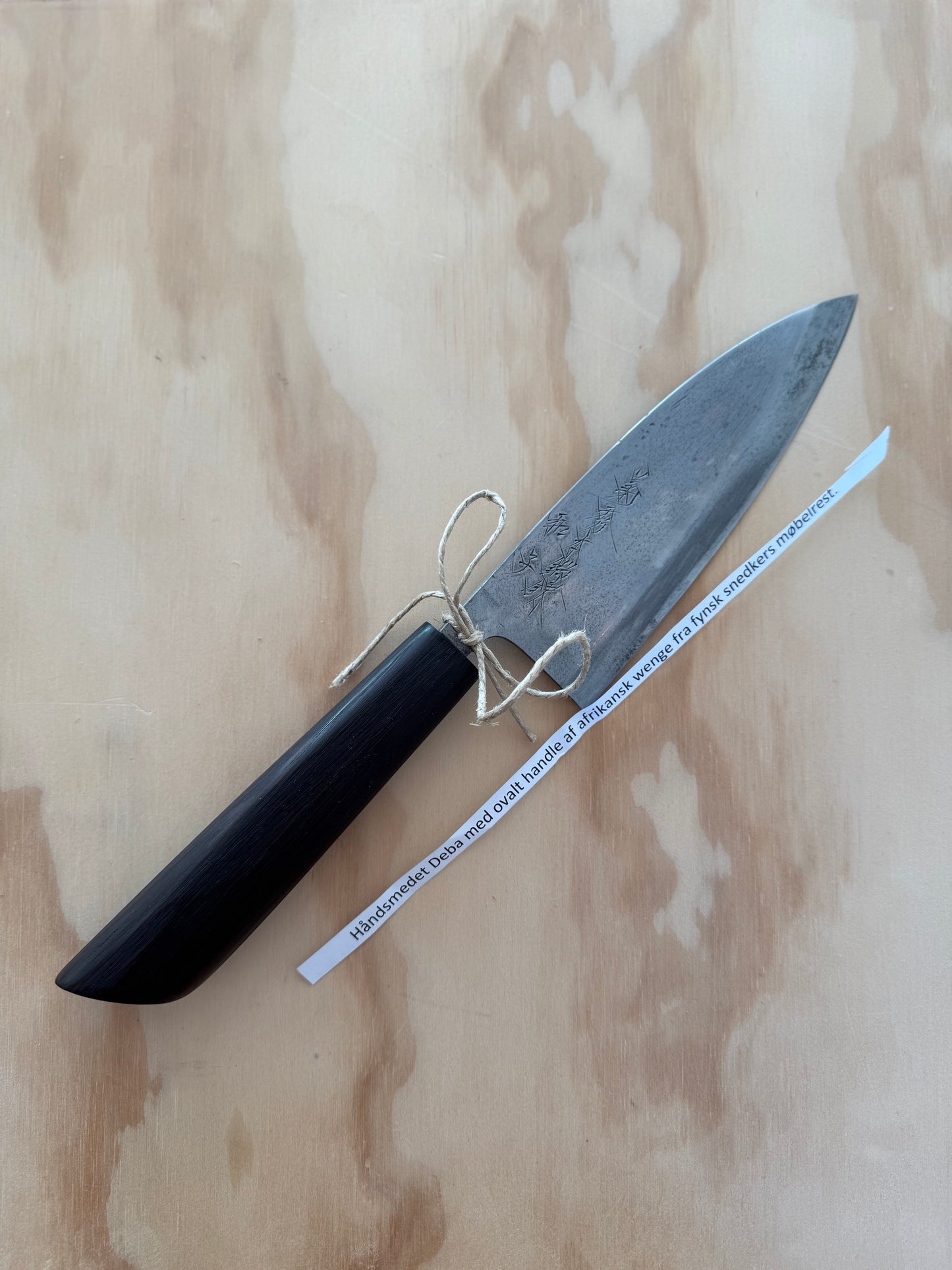 Wenge deba - (fiske-og kødkniv). i Carbon af meget høj kvalitet.