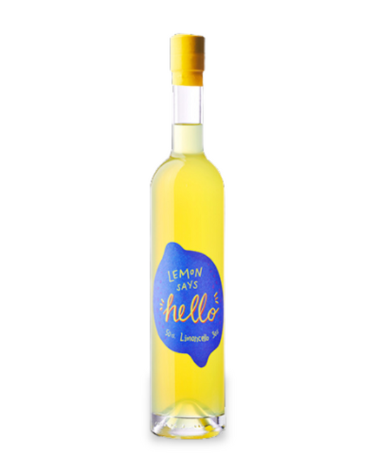 Økologisk limoncello med citroner fra Amalfi-kysten, 25 % alc. Frisk og syrlig citron-skal, noter af anis, enebær og galangarod. Perfekt som avec, Spritz eller i Limoncello Sour.
